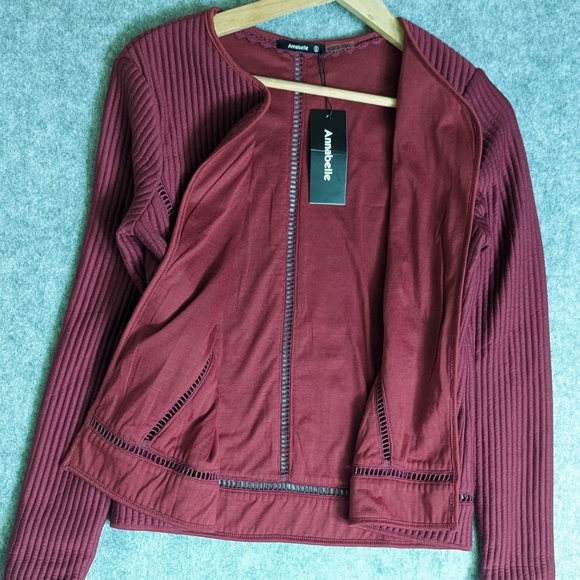 NWT Annabelle Cropped Burgundy Cardigan Small - Picture 3 of 11
